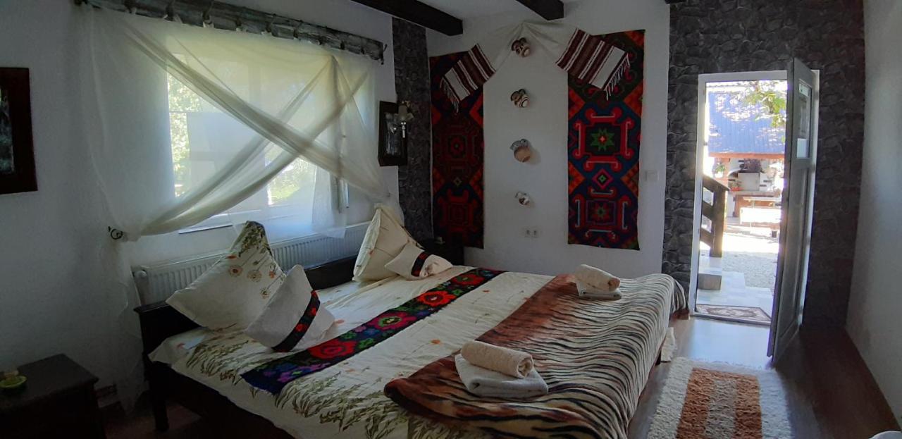 Pensiunea Casa Godja Văleni Camera foto