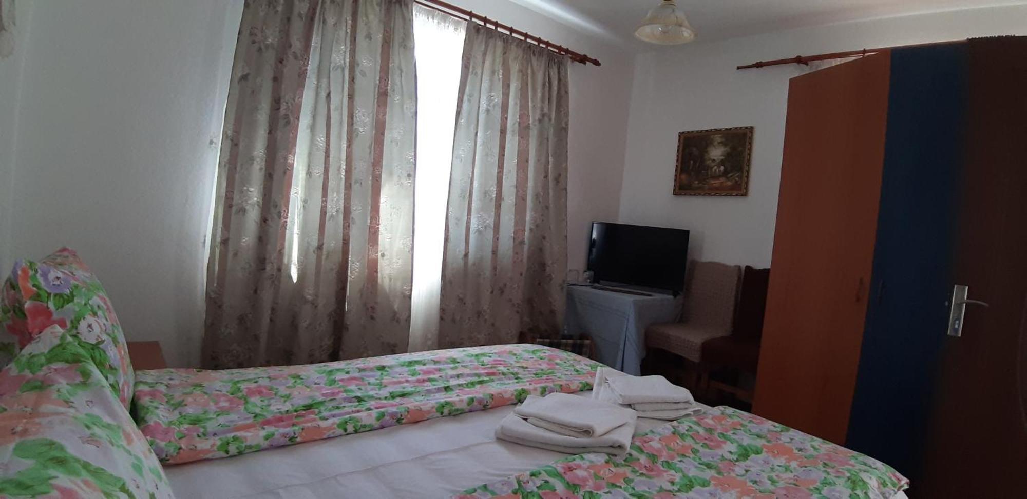 Pensiunea Casa Godja Văleni Camera foto